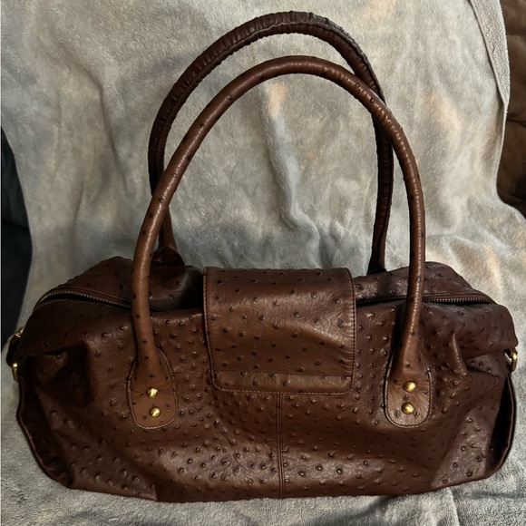 Bloomingdale’s ostrich print purse - Picture 2 of 6